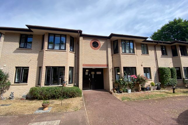 2 bed flat for sale in The Grove, Stowmarket IP14