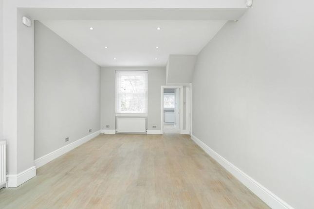 Terraced house to rent in Clifton Hill, St John's Wood, London