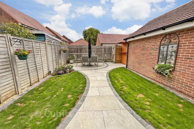 36, Benjamin Gray Drive, Littlehampton photo 2
