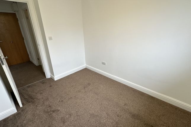 34, Weavers Brook, Halifax photo 5