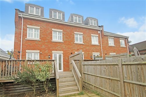 Thumbnail End terrace house to rent in Oldfield Road, Maidenhead