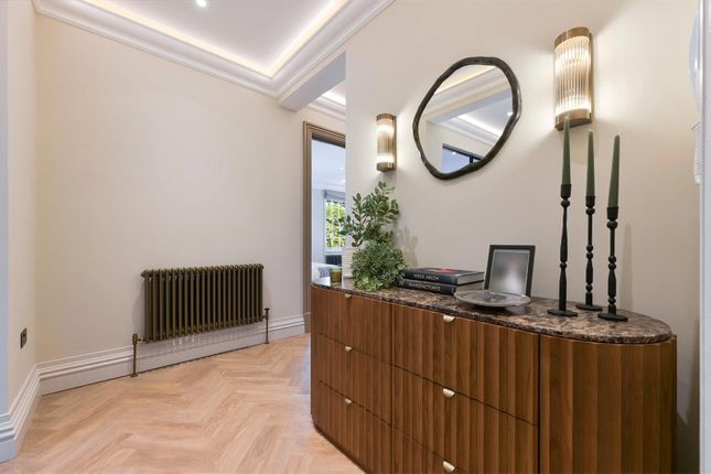 15,, Redington Gardens, London photo 4