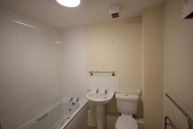 33, Queen Mary Rise, Sheffield photo 5