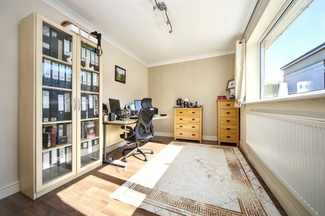 14 Lady Lane, Wigan photo 4