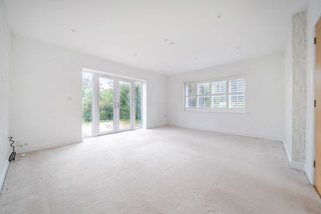 Brook House, 6, Wildwood Close, Hampshire photo 3