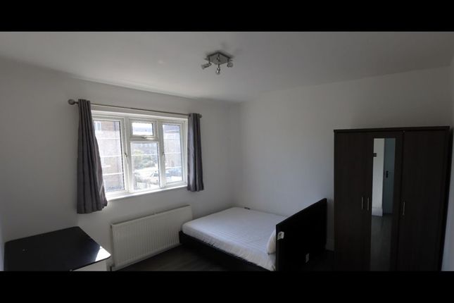 Thumbnail Room to rent in Limehouse, London