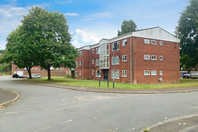 Thumbnail Flat for sale in Handley Grove, Warwick