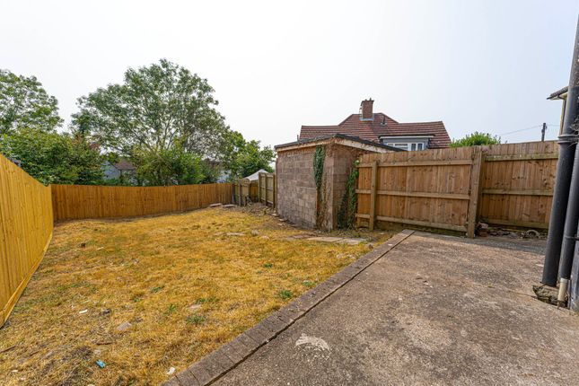4 Elgar Circle, Newport photo 4
