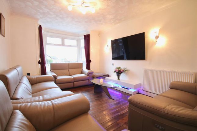38, Lovedean Lane, Waterlooville photo 4