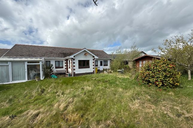 8 Pen Y Bryn, Ffosyffin, Aberaeron photo 3