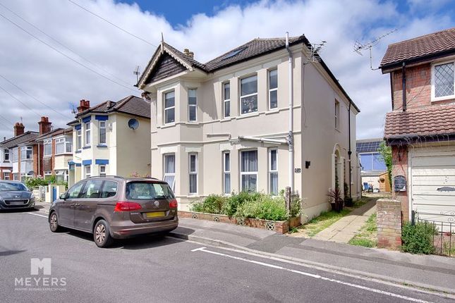 Thumbnail Flat for sale in Wheaton Road, Bournemouth