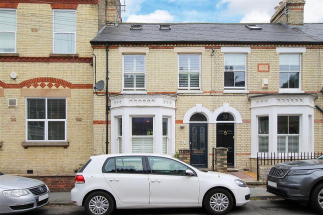 Thumbnail Terraced house to rent in Holland Street, Cambridge