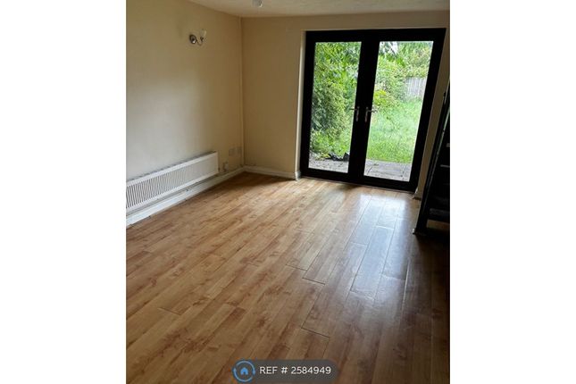 Cranfield Court, Ravenhill, Swansea photo 3