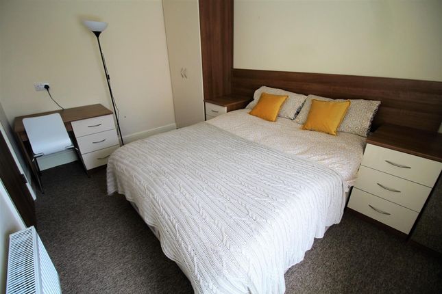 Apt 2, Clarendon Villas, Coventry photo 4