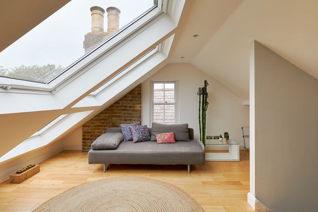 Tressillian Crescent, London photo 4