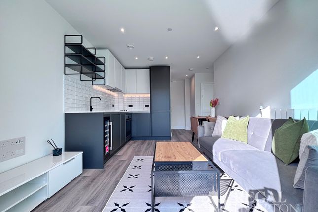 903, Cairncross House, 17 Townsend Road, London photo 5