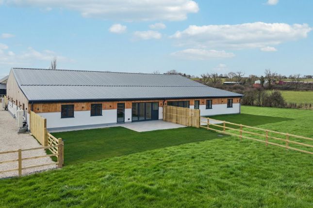Plot 9 Hodges Retreat,, The Charndon Estate, Poundon, Bicester photo 3