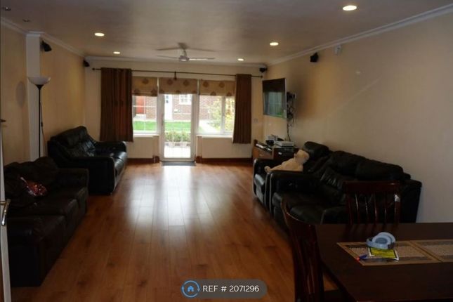 End terrace house to rent in Northwick Avenue, Harrow