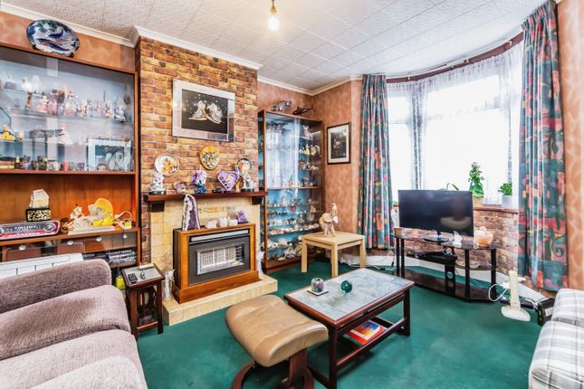 67, Addison Road, Surrey photo 2