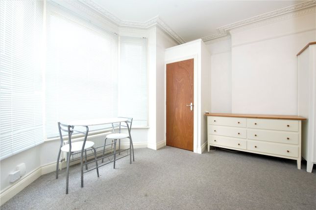 Studio to rent in Albion Place, Maidstone