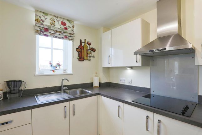 Flat for sale in Willoughby Place, Station Road, Bourton-On-The-Water, Cheltenham, Gloucestershire
