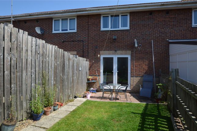 34, Oulton Drive, Leeds photo 4