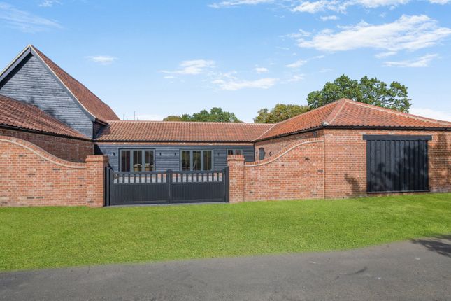 2-bed bungalow on Herringbone Barn,, Elm Tree Farm, Tivetshall St. Margaret, £575,000