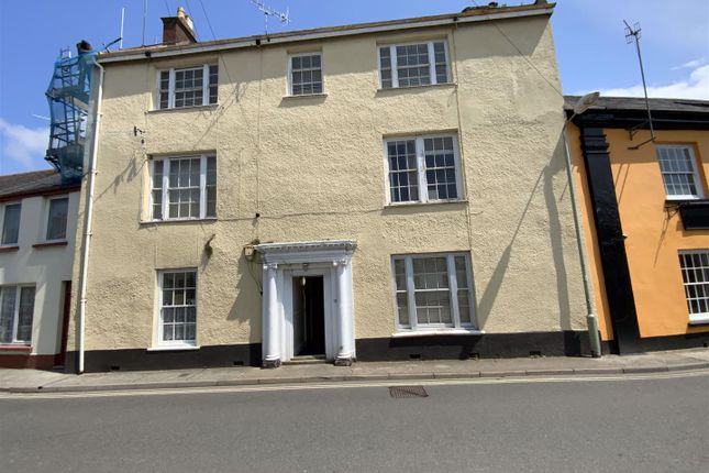 Thumbnail Flat to rent in Torrington Street, Bideford