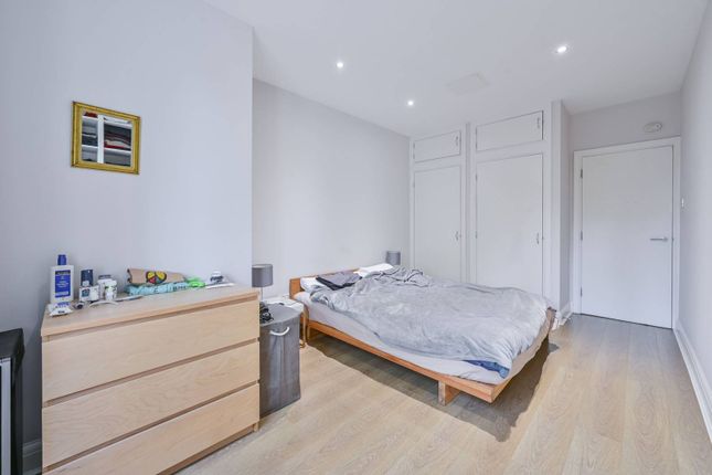 Flat to rent in Claremont Heights, Angel, London