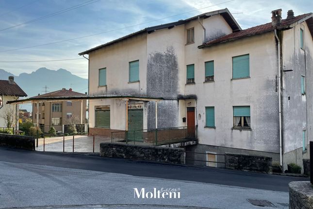 Detached house for sale in Via Per Maggiana 8, Mandello Del Lario, Mandello Del Lario, Lecco, Lombardy, Italy