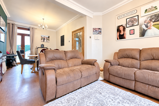 37 Broniestyn Terrace, Aberdare photo 4