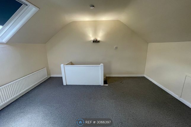 Victoria St, Hucknall, Nottingham photo 5