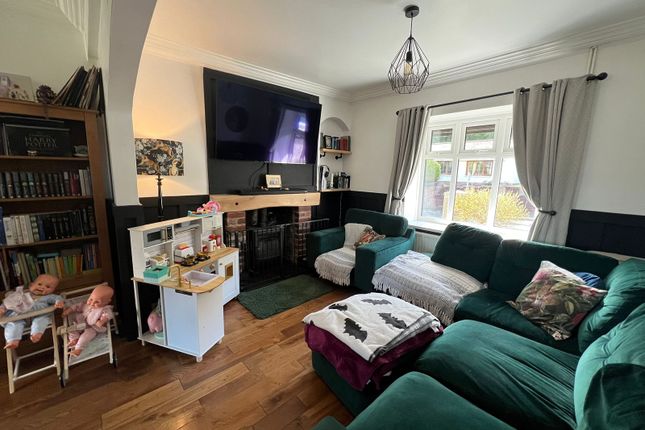 8, Main Road, Neath photo 2