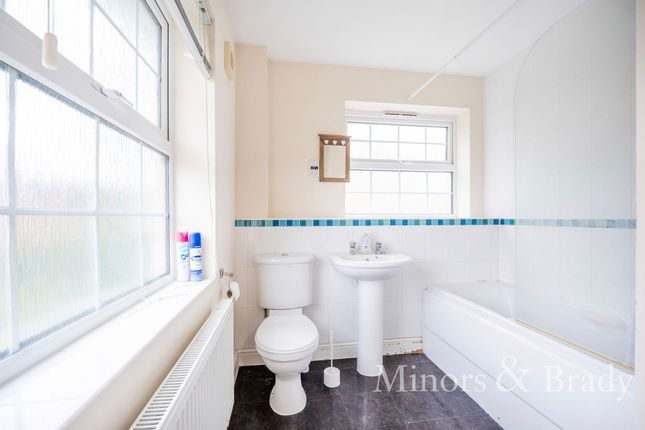 Room 4 21 Oriole Drive, Norwich photo 4