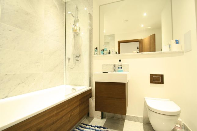 60, Beaufort Court, 65 Maygrove Road, London photo 4