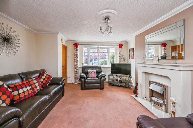 6, Derwent Close, Merseyside photo 4