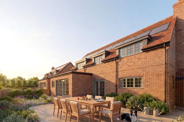 Plot 1, Farnham Road photo 4