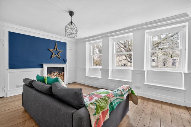 Flat 2, 5, Abbey Green, Bath photo 4