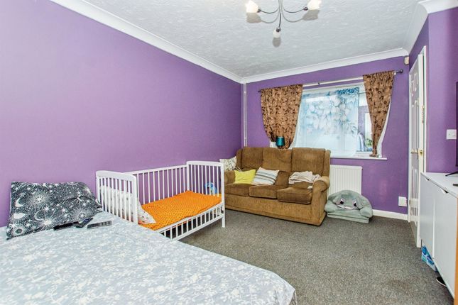 25, Tindall Close, Wisbech photo 3