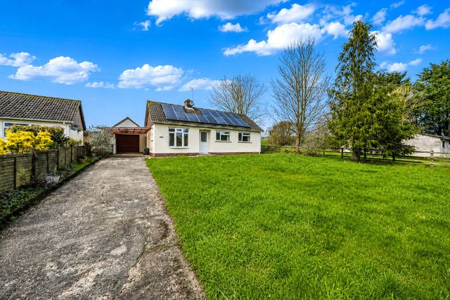 3-bed bungalow on Zauvas,, Higher Swell, Taunton, £330,000