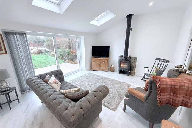 7, Silverwood Road, Bottesford photo 2