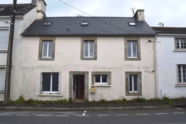 Thumbnail Terraced house for sale in 56110 Roudouallec, Morbihan, Brittany, France