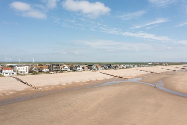 279998 - 20250424-The-Sea-House_Camber_Tmh-97_Hi_Res.Jpg