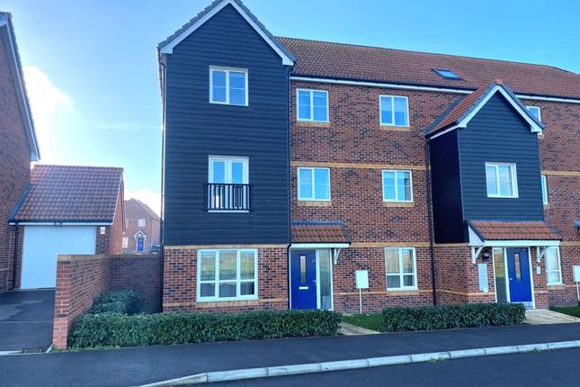 Maisonette for sale in Marigold Crescent, Harwell, Didcot
