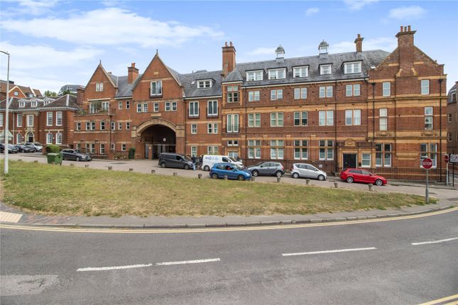 3 bed flat for sale in Post Office Square, London Road, Tunbridge Wells, Kent TN1