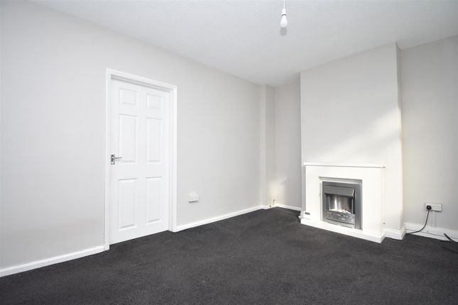 Dringfield Close, York photo 4
