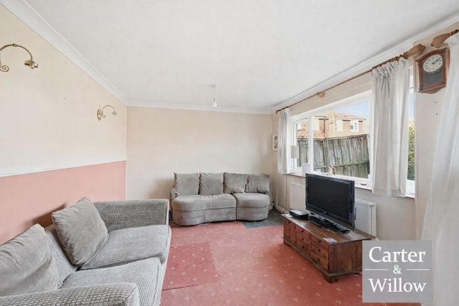 56, Inskip Road, Dagenham photo 3