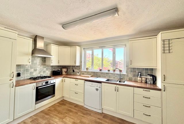 25 Lifeboat Way, Selsey photo 2