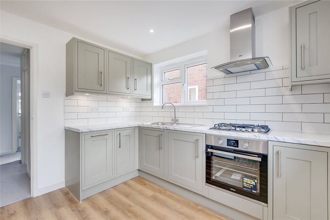 Thumbnail Maisonette to rent in Stanley Road, North Sheen