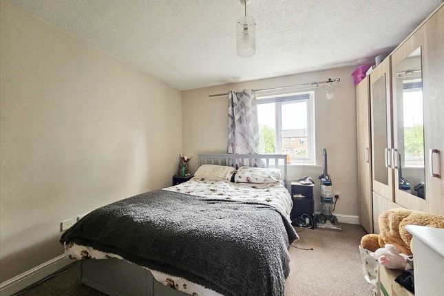 30, Dove Close, Sleaford photo 4